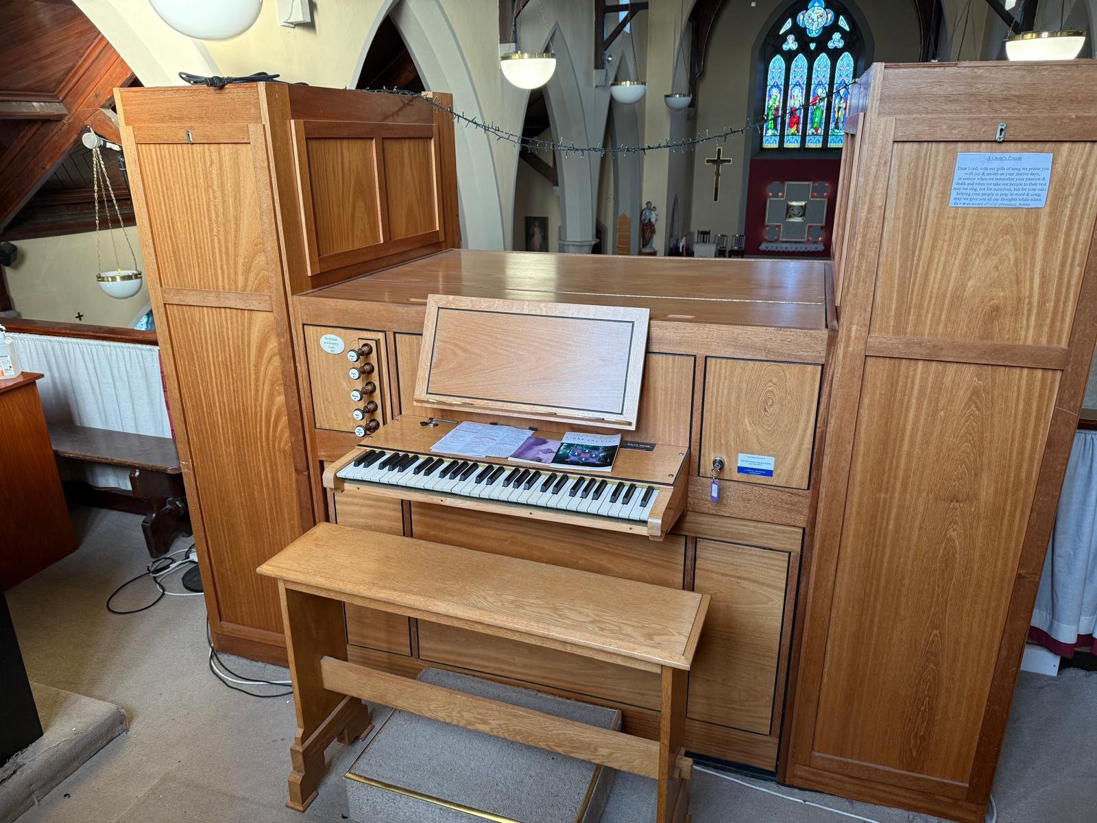 Handcrafted pipe organ console in oak — Derek Verso & Company
